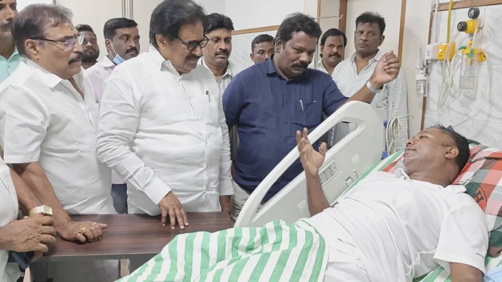 Sasikanth Senthil ends hunger strike on CM’s request
