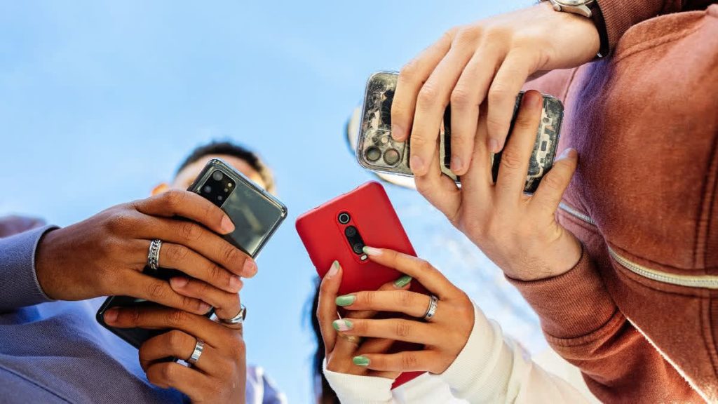 ‘Smartphone now India’s top export category’