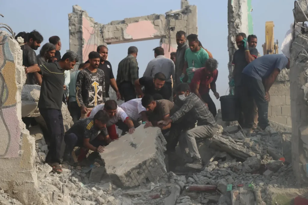 US struck Iranian school, killing 165, say investigations