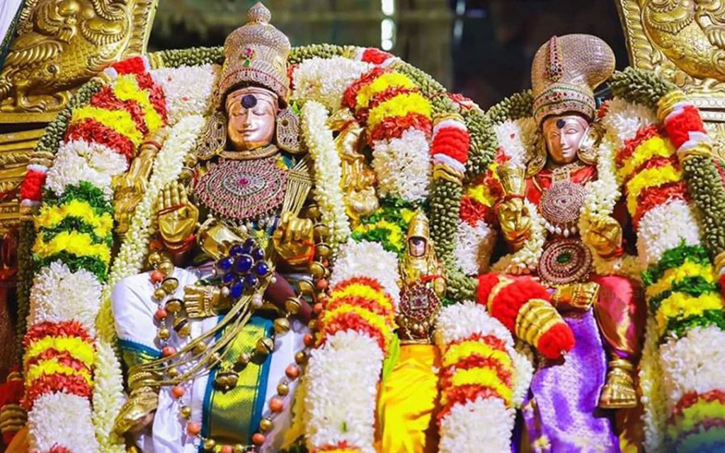 Madurai: Grand feast marks Meenakshi thirukalyanam