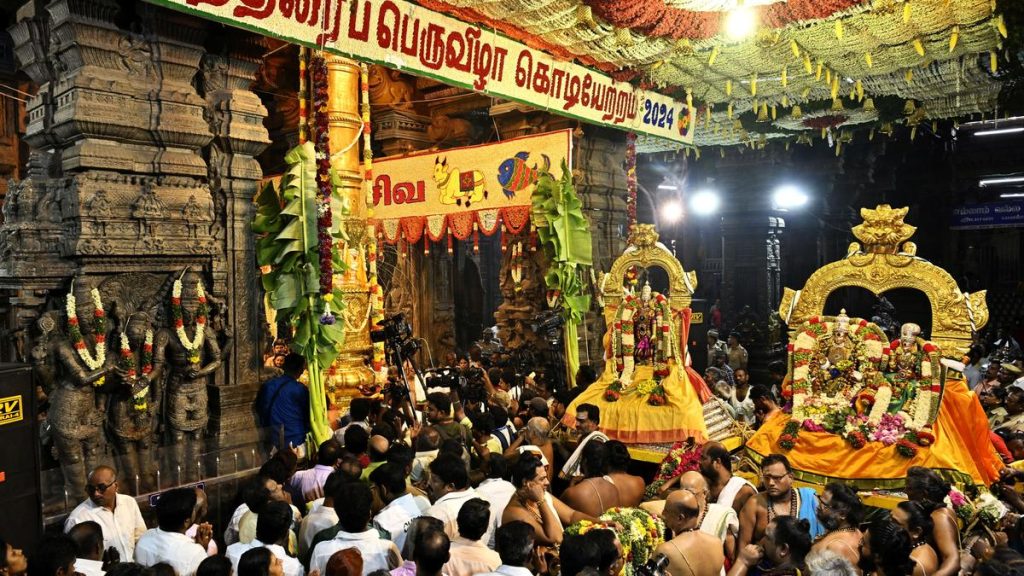 Chithirai Uthiram fete at Kanchi Kachabeswarar temple