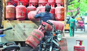 LPG cylinder truck strike raises supply concerns in TN