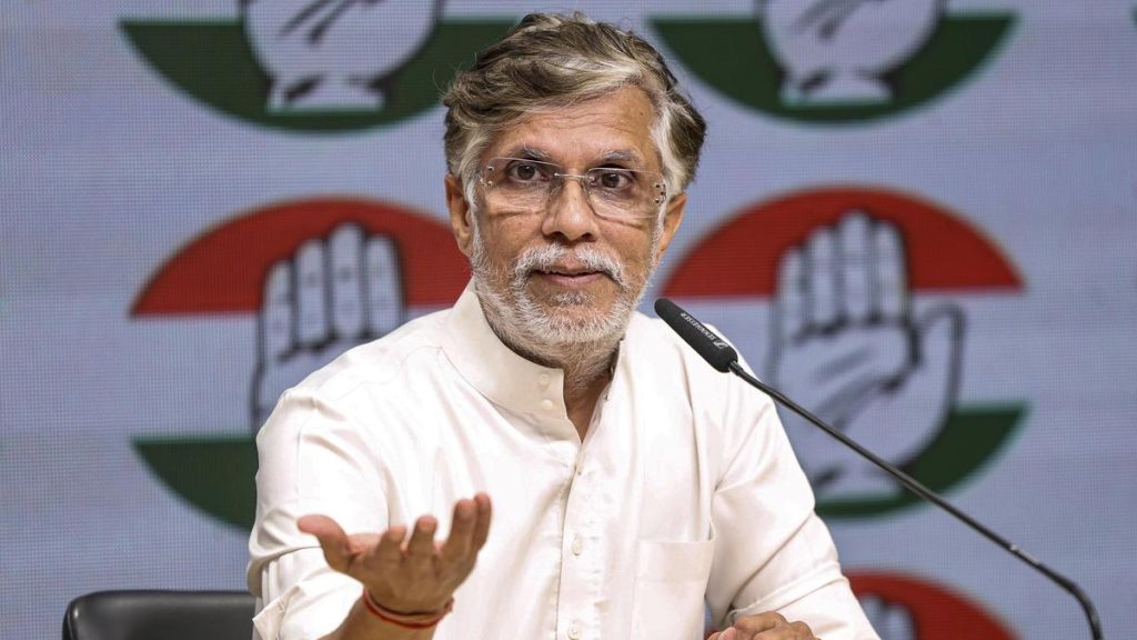Congress rejects DMK’s ‘backstabbing’ charge