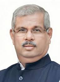 Governor seeks proof of majority from Vijay