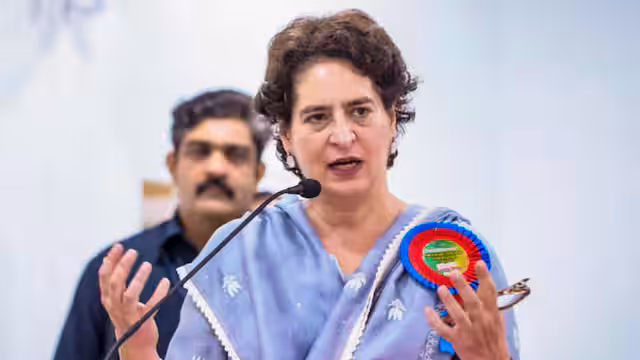 Fraudster posing as Priyanka Gandhi aide tries to dupe Kerala MPs, MLA