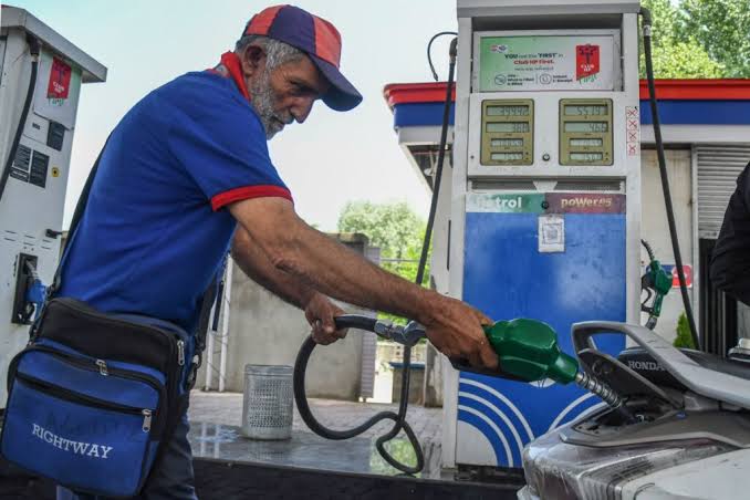 Govt rules out ethanol blend in premium petrol