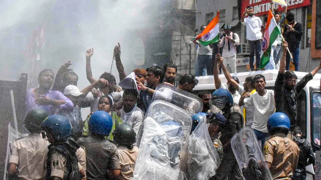 Bihar students clash with police over BPSC exams