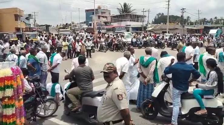 K’taka bandh against water release to TN evokes mixed response