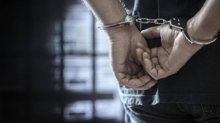 Electrician held for uploading woman’s photo, issuing threats