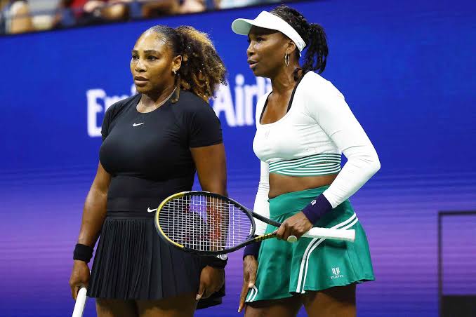 Serena, Venus, Wawrinka receive US Open wild cards