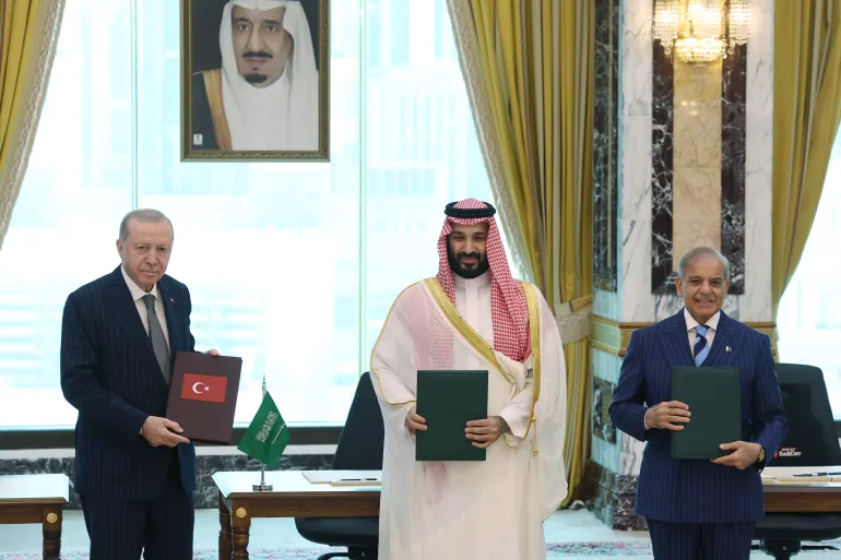 Pakistan, Saudi, Turkiye sign joint defence agreement