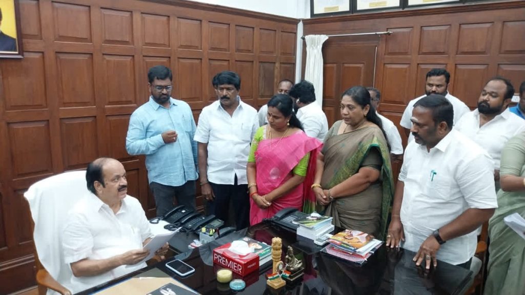 Madras HC reserves order on AIADMK MLA resignations