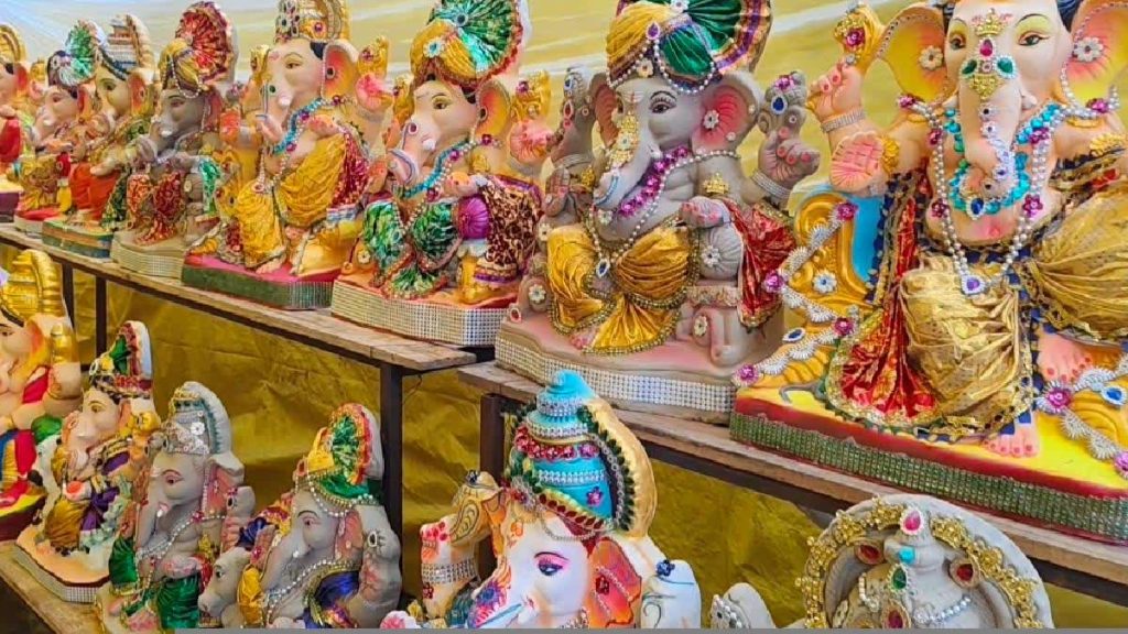 Chennai decks up for Vinayaka Chaturthi as festive fervour grips city ...