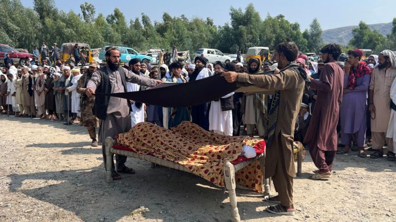 Pak Says 28 militants killed in Afghan border strikes - News Today | First with the news