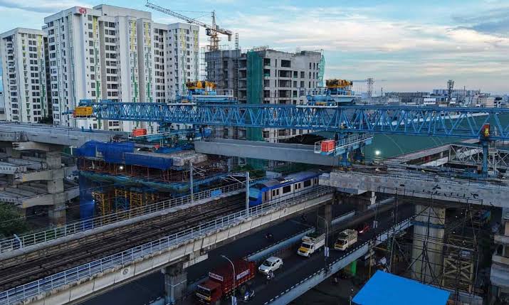 CMRL completes major tunnelling operation beneath operational Metro line