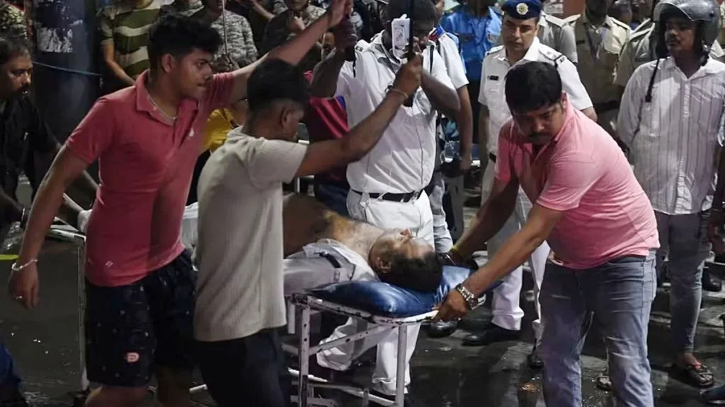 Kolkata Police hunt for person who spread rumour before Durga Puja stampede