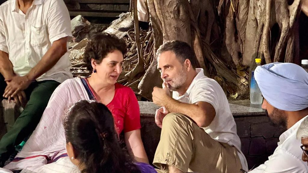 Four FIRs registered against Rahul Gandhi, Priyanka over Delhi protest clashes
