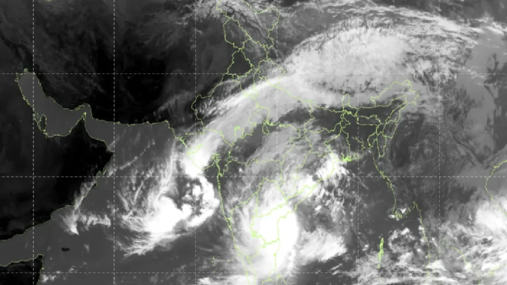 LP area over bay to intensify as depression