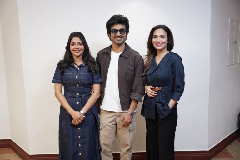 ‘Writing is the key to #Love’: Soundarya Rajinikanth - News Today ...